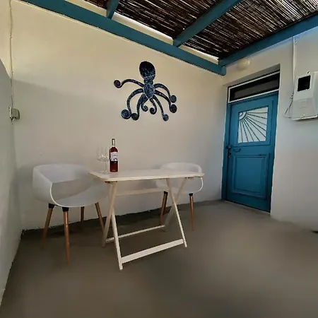 Appartement Little Troll House 2, Golden Beach, Chrisi Akti (Paros)